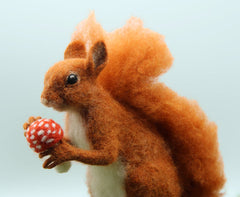 Solly The Squirrel | Needle Felting Kit