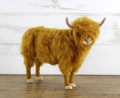 Hamish The Highland Cow | Needle Felting Kit