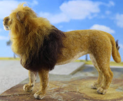 Lewie The Lion | Needle Felting Kit