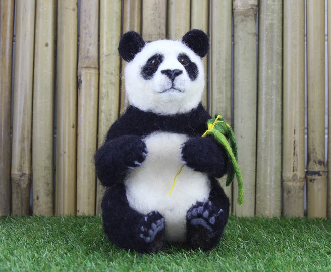Pepe the Panda | Needle Felting Kit